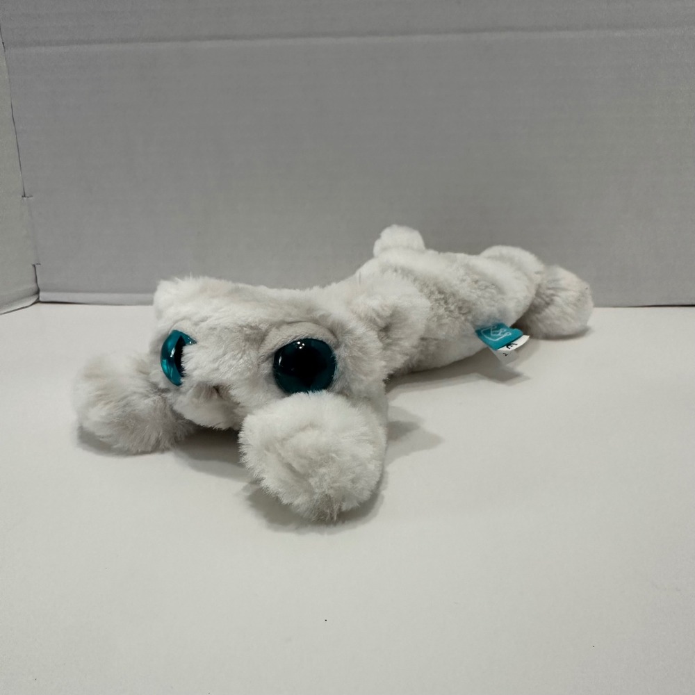 Manhattan Toy Lavish Lanky Cat Snow 14" Plush White Gray Blue Eyes Retired